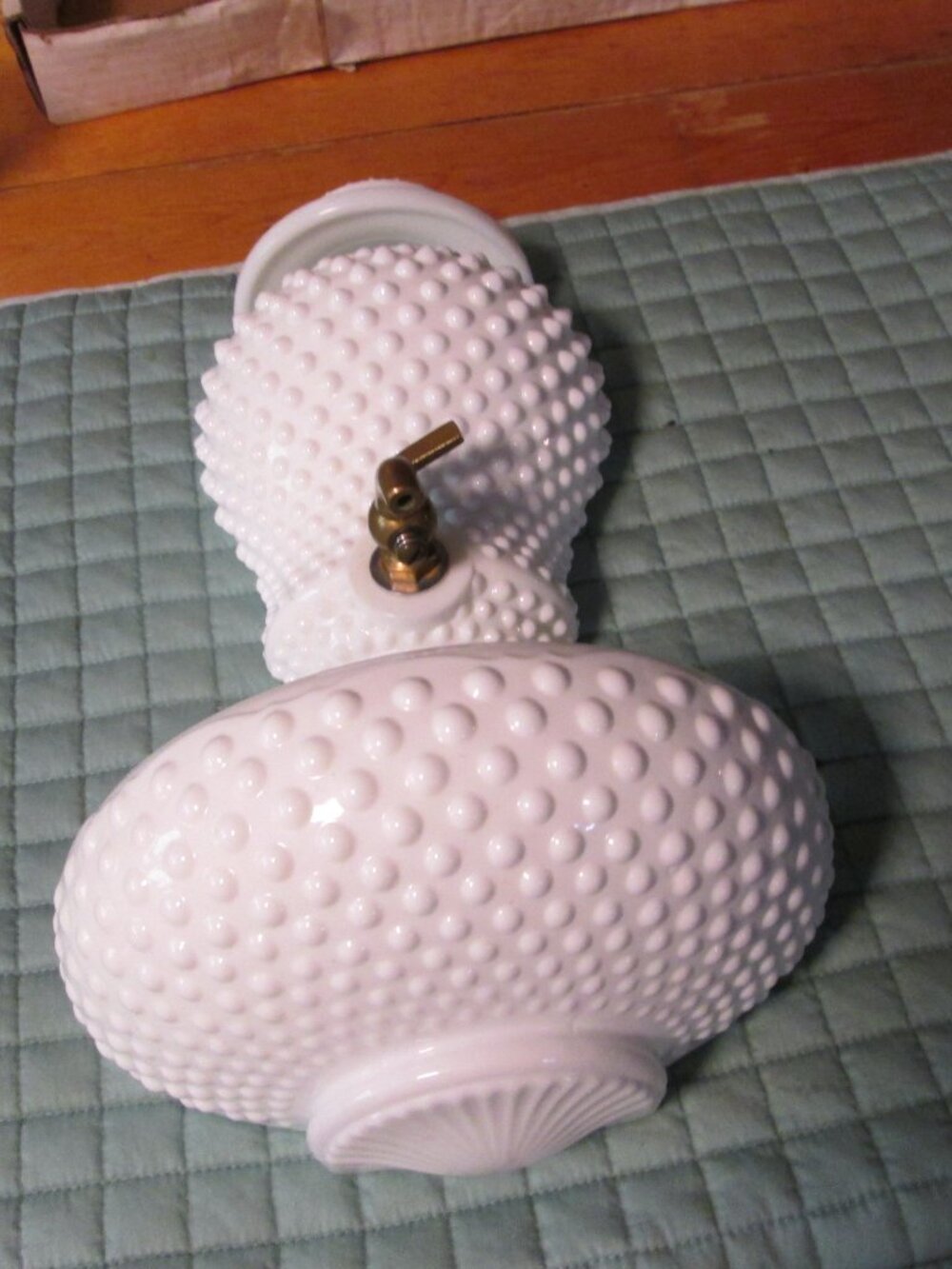VTG 3 PC LAVABADO FENTON WHITE HOBNAIL VERY GOOD VINTAGE WALL DECOR